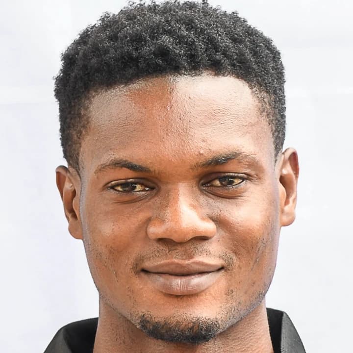 Ojo oluwatosin
