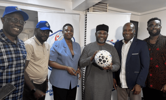 1xCup Trophy tour to The Director General, Lagos state sports Commision Mr Lekan Fatodun